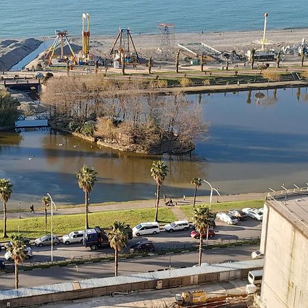 Smart Aparthotel Orbi City Batumi Exteriér fotografie