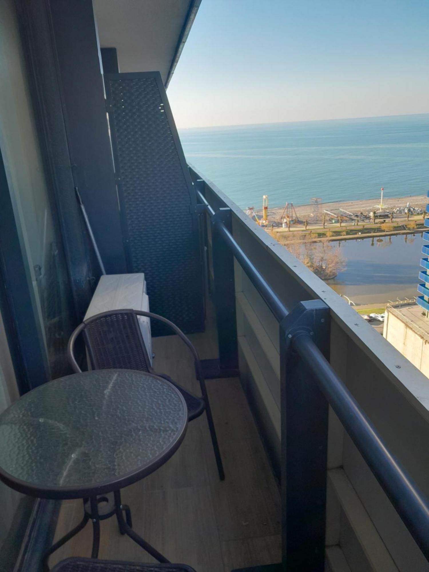 Smart Aparthotel Orbi City Batumi Exteriér fotografie