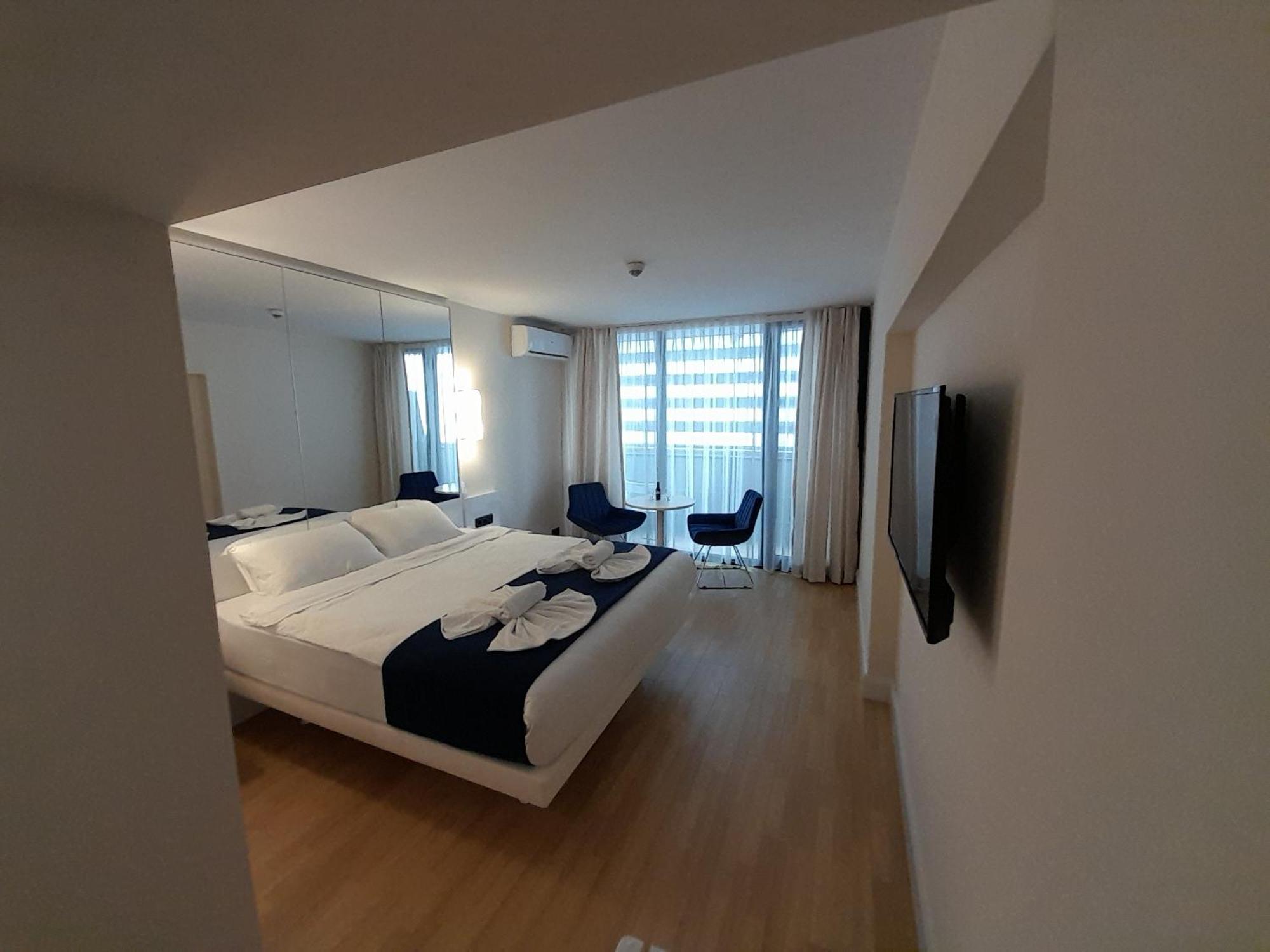 Smart Aparthotel Orbi City Batumi Pokoj fotografie