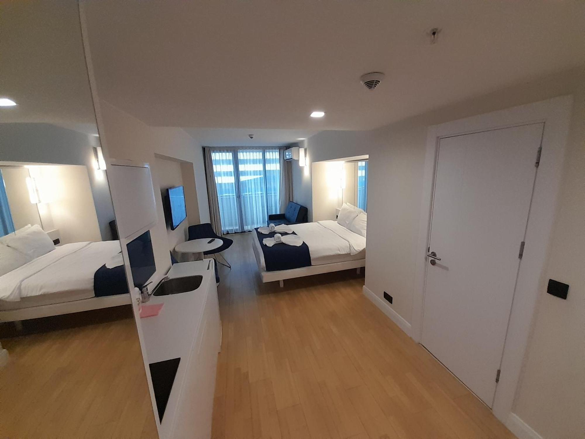 Smart Aparthotel Orbi City Batumi Pokoj fotografie